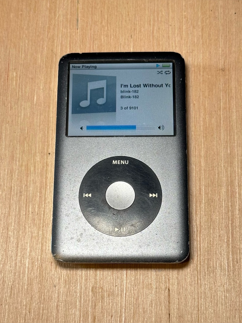 iPod Classic Model A:1238 120GB Blk Tested 8-12hr Batt w/Charg-9101/Songs Read
